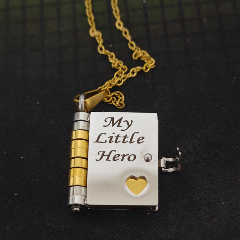 👪A necklace filled with love