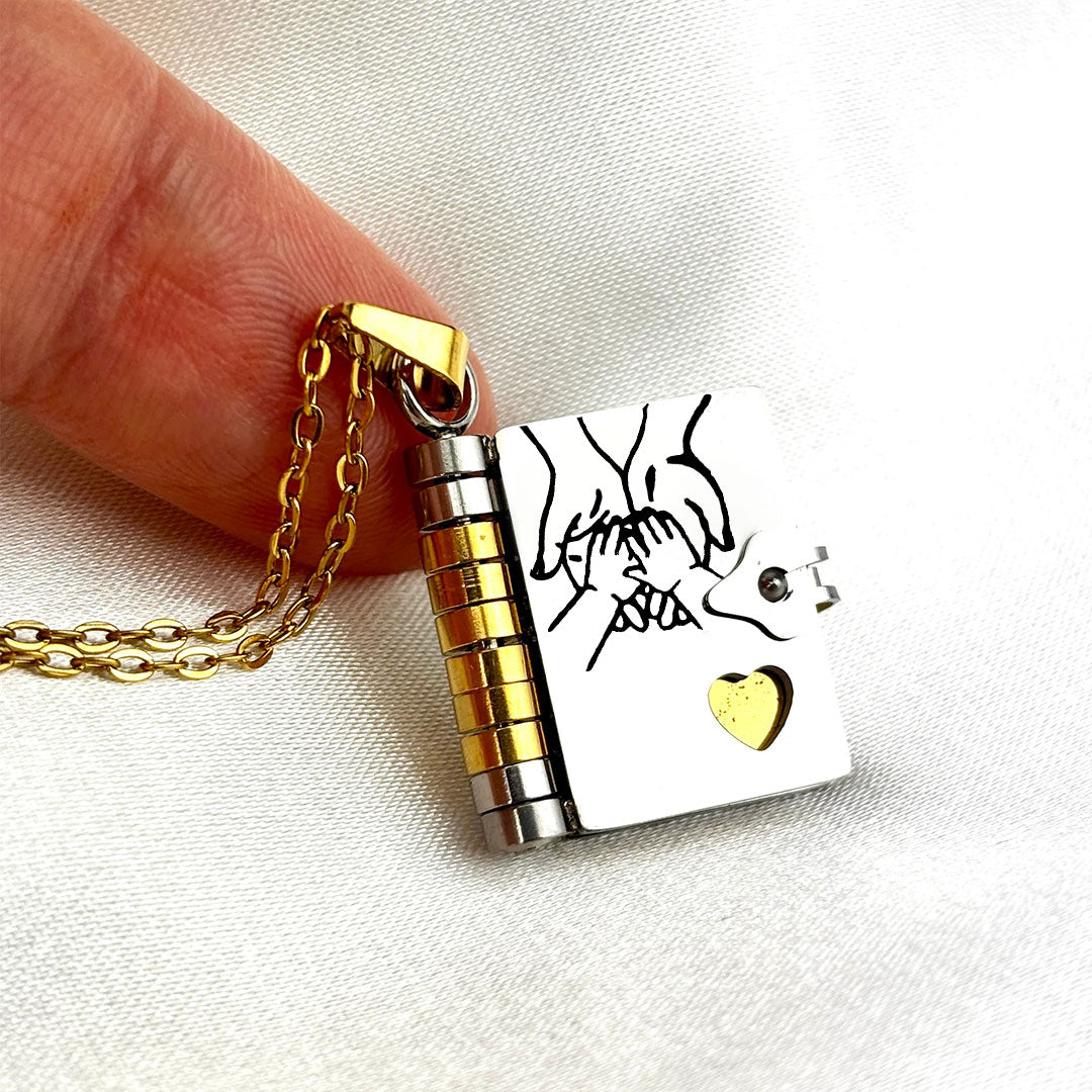 👪A necklace filled with love
