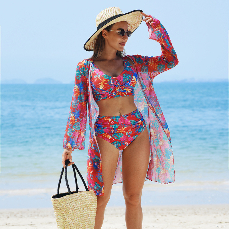 👙Fashionable multicolored printed three-piece bikini ✨