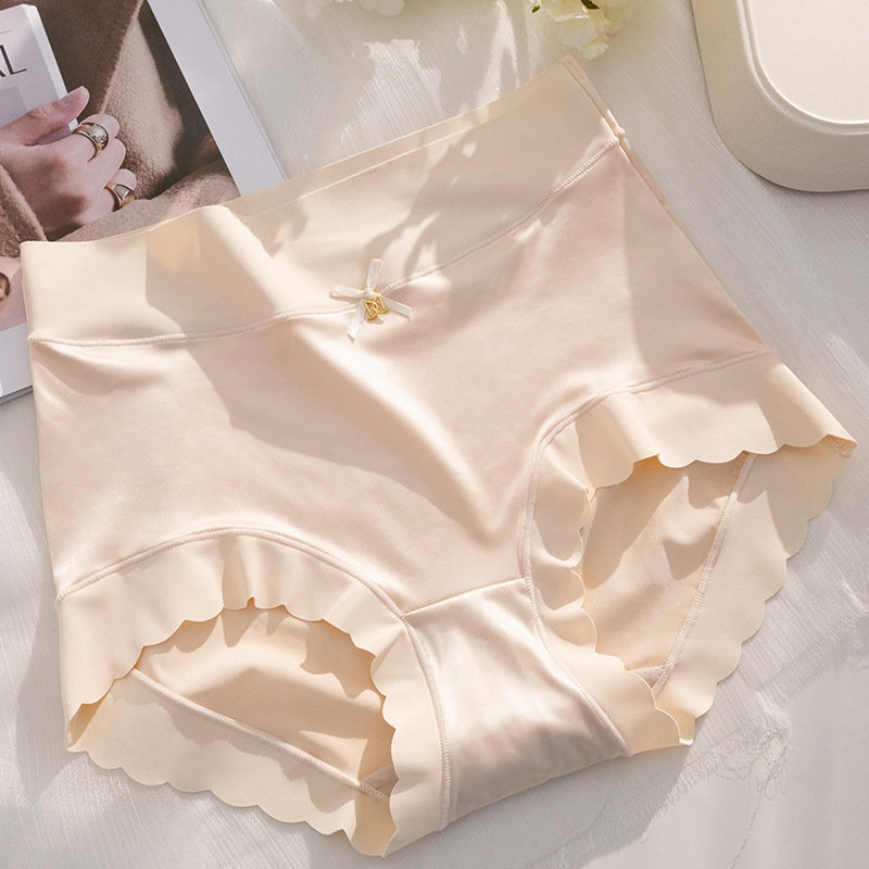 💖Size: 40-100 kg✨🎁Buy 1 get 2 (3-pack) 🎁Premium satin antibacterial Ice Silk moisture absorbing pantie