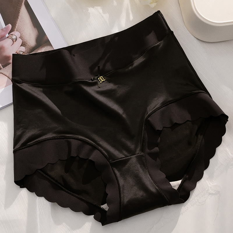 💖Size: 40-100 kg✨🎁Buy 1 get 2 (3-pack) 🎁Premium satin antibacterial Ice Silk moisture absorbing pantie