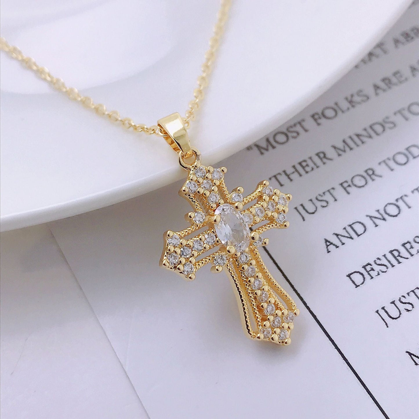 ✨Vintage punk cross necklace with cubic zirconia✨